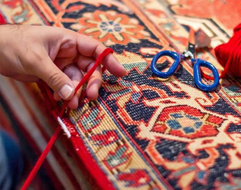 خدمات تخصصی و حرفه ای رفوی فرش در قالیشویی شرق تهران